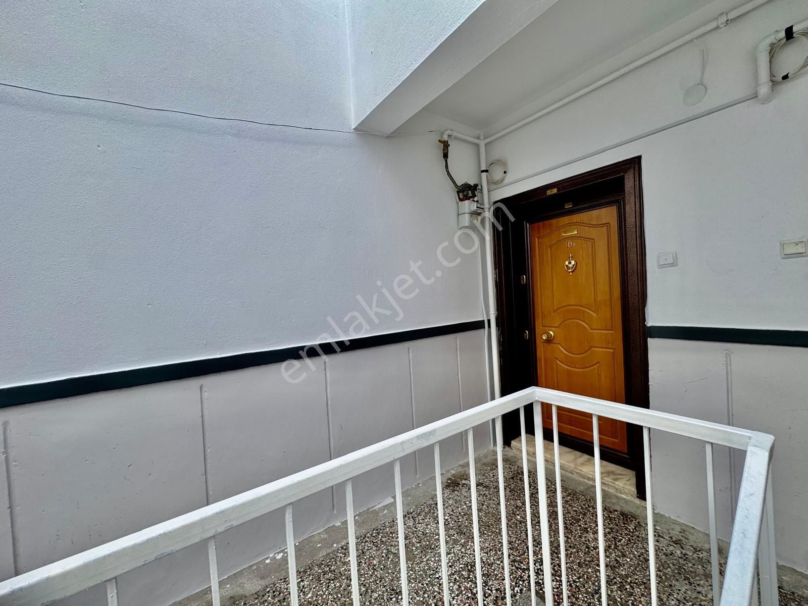 İmir Emlak'tan Bu Fiyat Kaçmaz Merkezde Katta G.cephe 3+1 Daire - Görsel 17