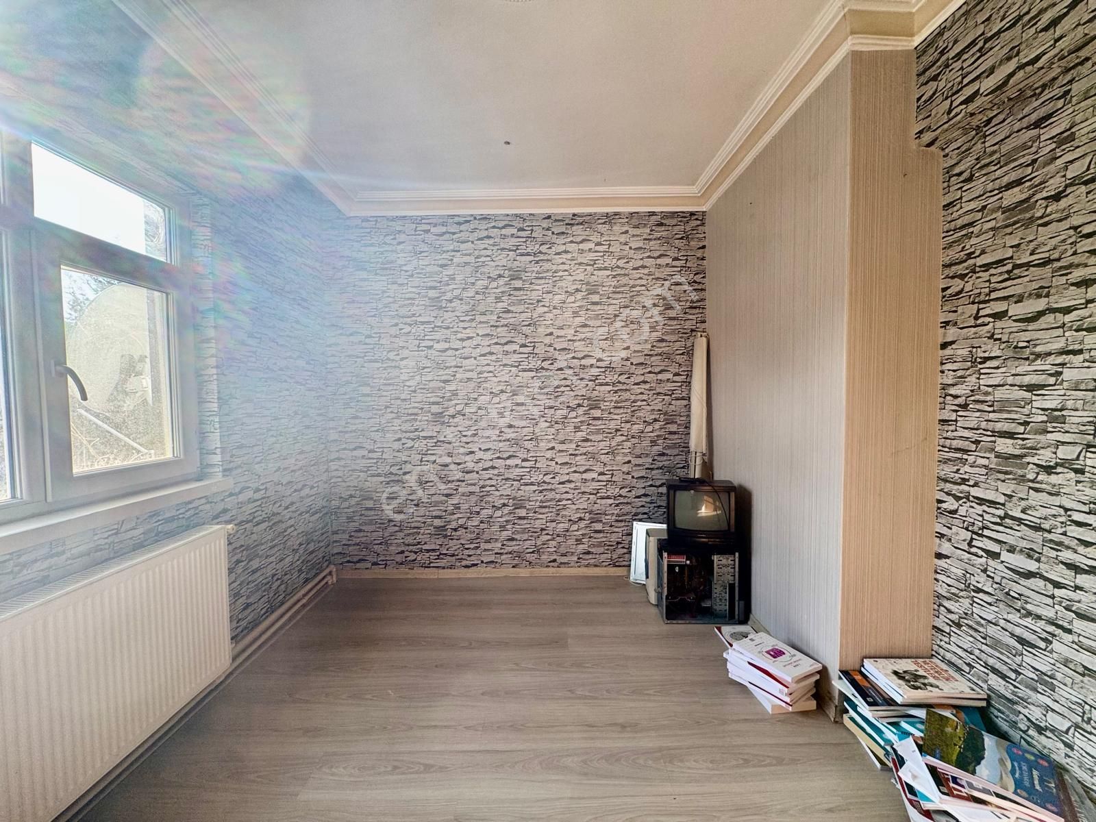 İmir Emlak'tan Bu Fiyat Kaçmaz Merkezde Katta G.cephe 3+1 Daire - Görsel 30