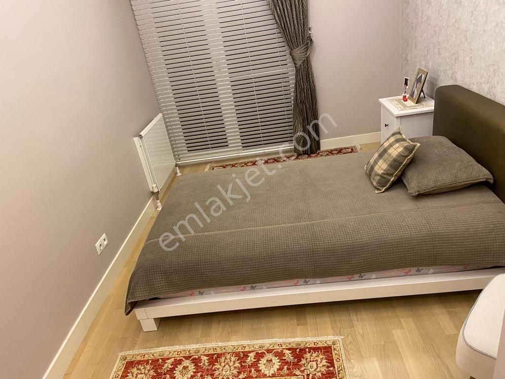 Güzelbiryer Sitesinde Kiralık 3+1 Bahçe Dubleksi - Görsel 17