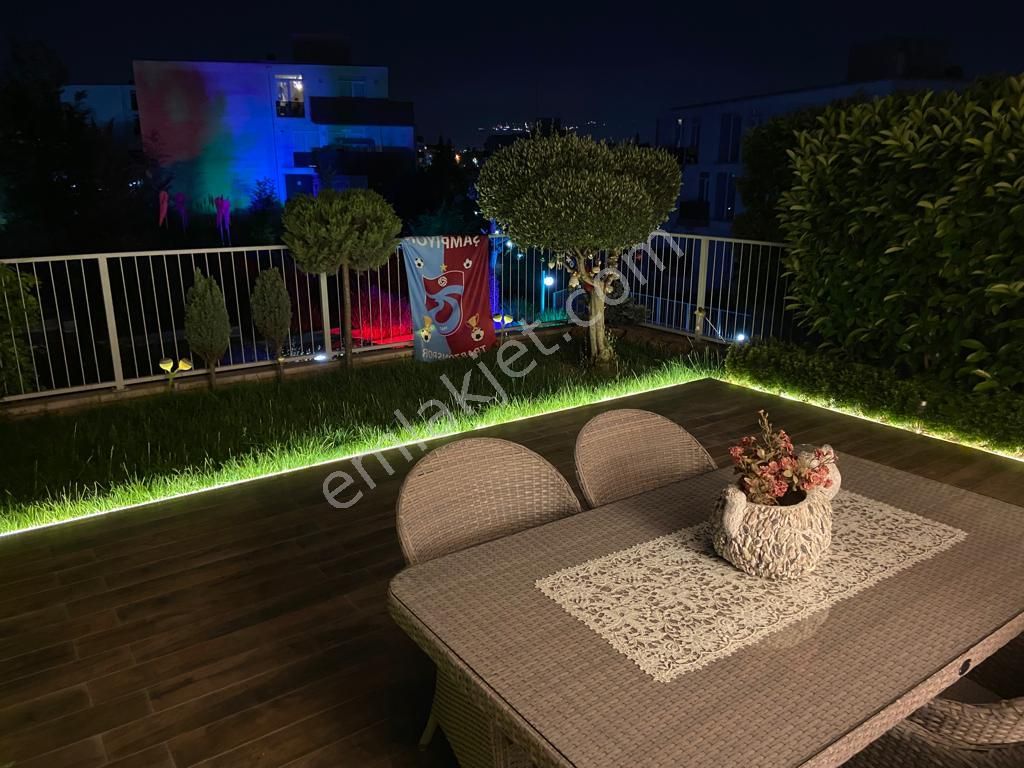 Güzelbiryer Sitesinde Kiralık 3+1 Bahçe Dubleksi - Görsel 11
