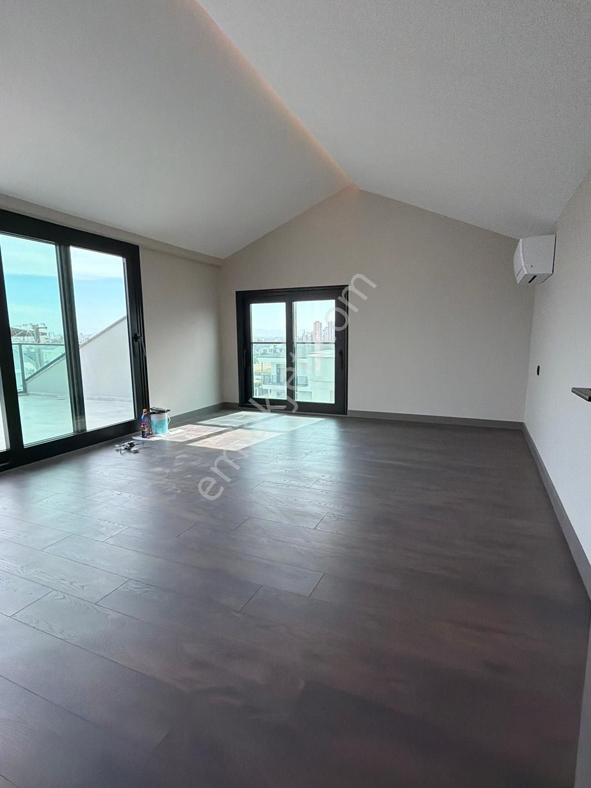 Sarıçam Çınarlı'da Deprem Projeli Radye Temelli İskanlı Akıllı Ev Teknoloji Sistemli Triplex Villa - Görsel 13