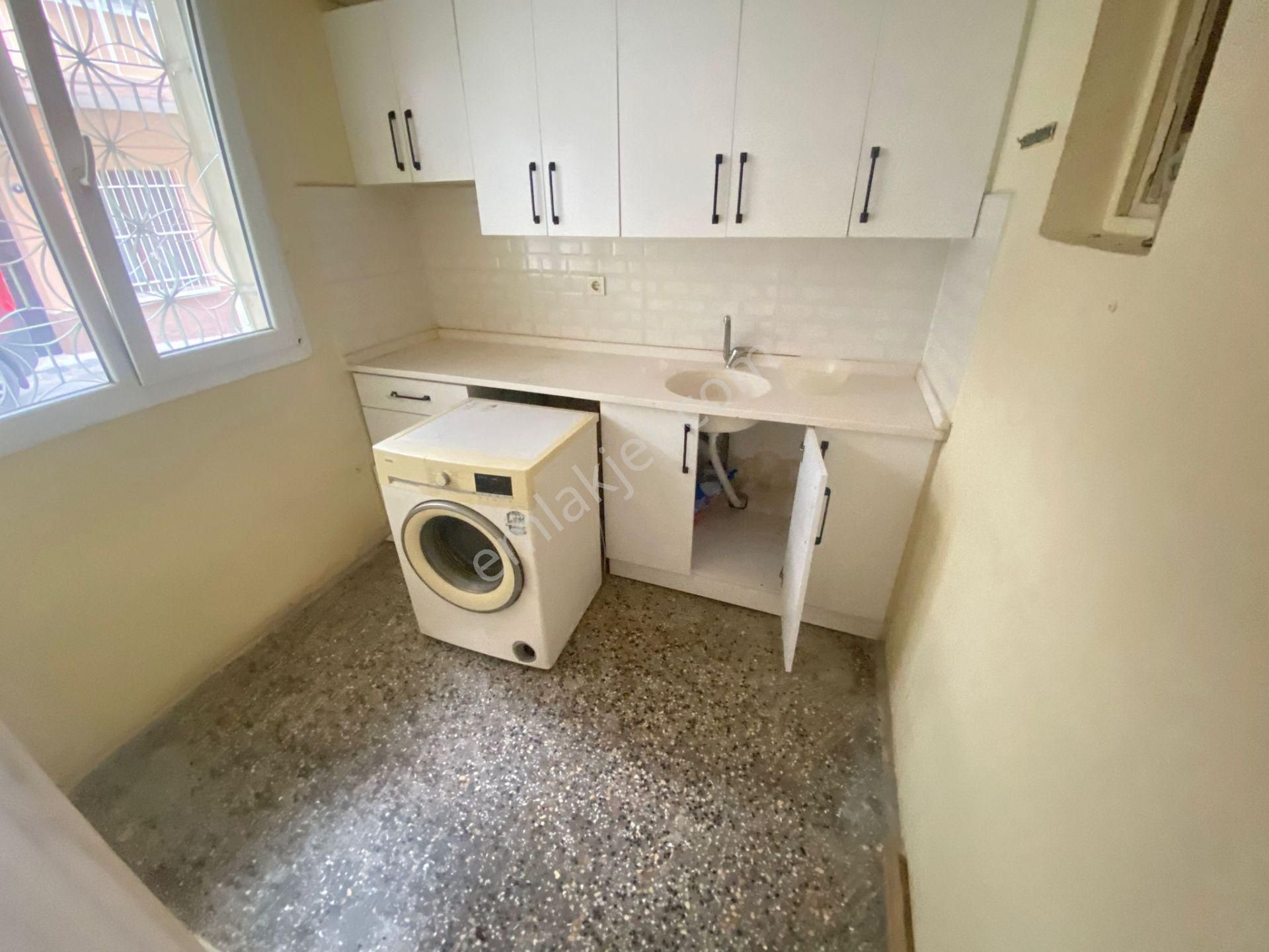 Buca Çamlık Mah.de 2+1 70m2 Giriş Kat Klasik Kiralık Daire - Görsel 9