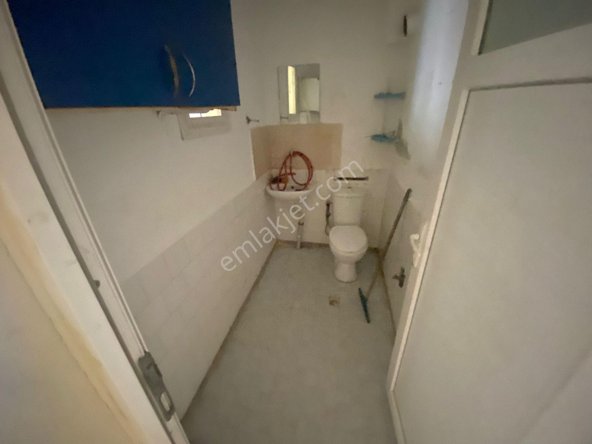 Buca Çamlık Mah.de 2+1 70m2 Giriş Kat Klasik Kiralık Daire - Görsel 11