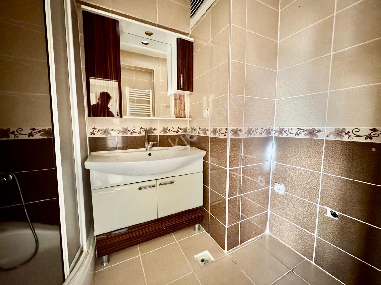 İmir Emlak'tan Hicret Cami Yakını Katta Güney 3+1 Yapılı Daire - Görsel 17