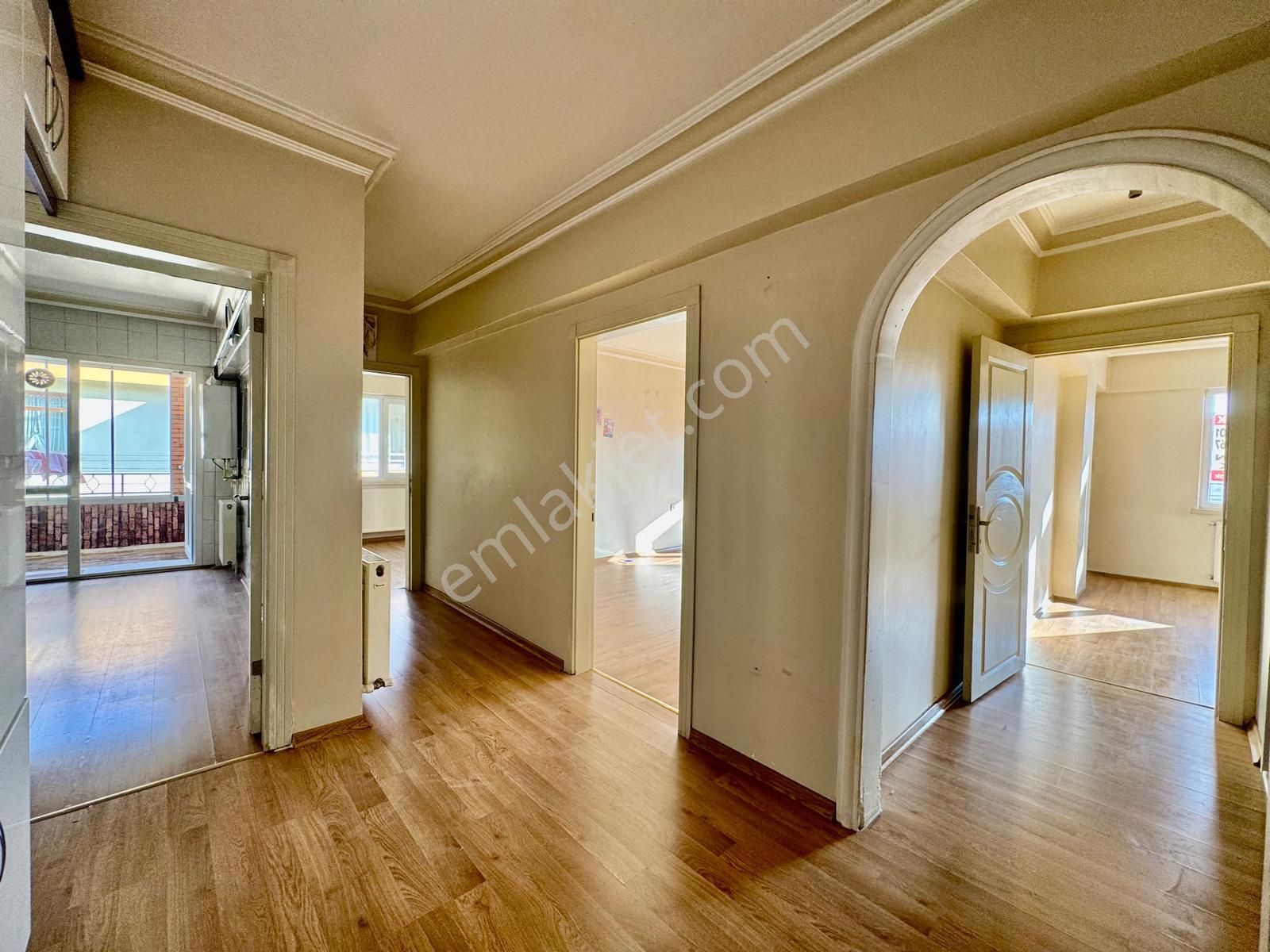 İmir Emlak'tan Hicret Cami Yakını Katta Güney 3+1 Yapılı Daire - Görsel 26