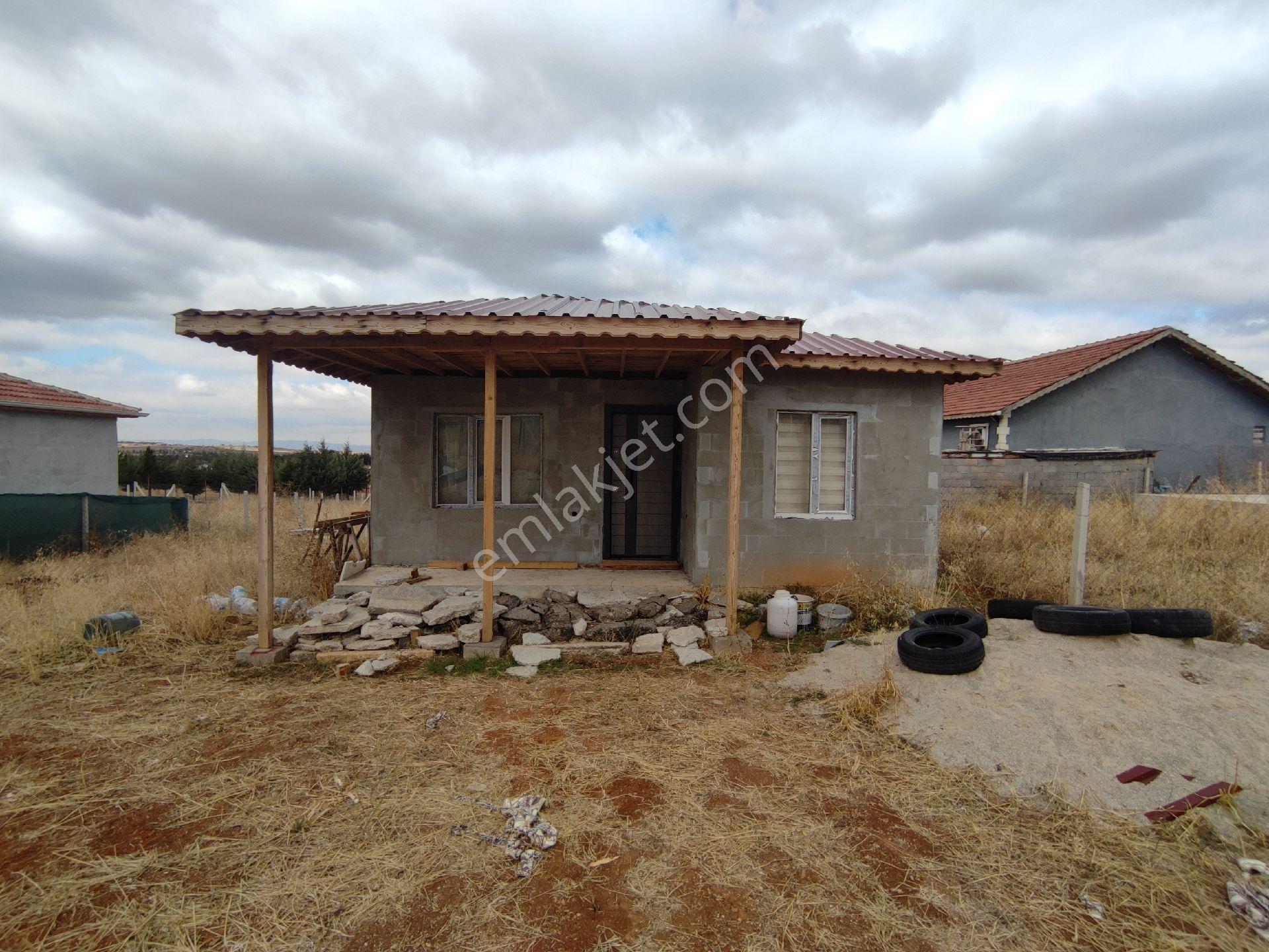 Aydıncıkta 400 M2 1+1 Evli Elektrik Su Aktif Bahçe - Görsel 6