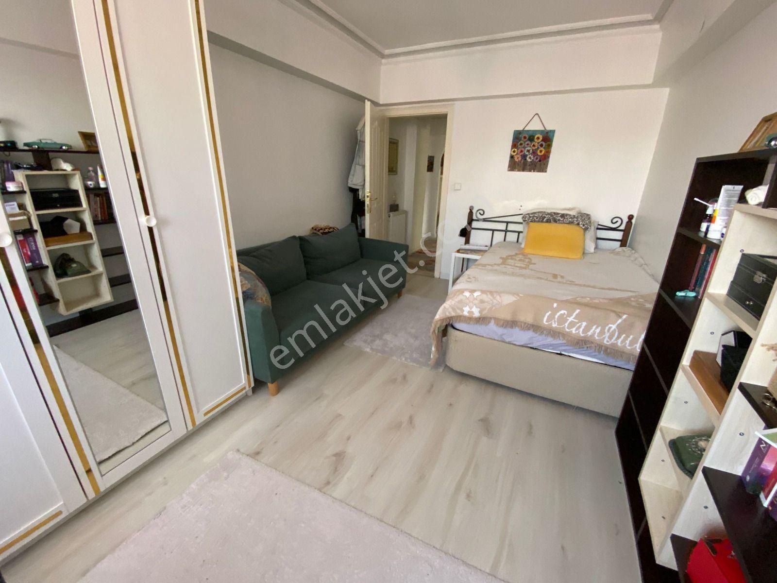 Bağlarbaşı Mah Ana Cadde Yakını 4+2 Teras Balkonlu Daire! - Görsel 15