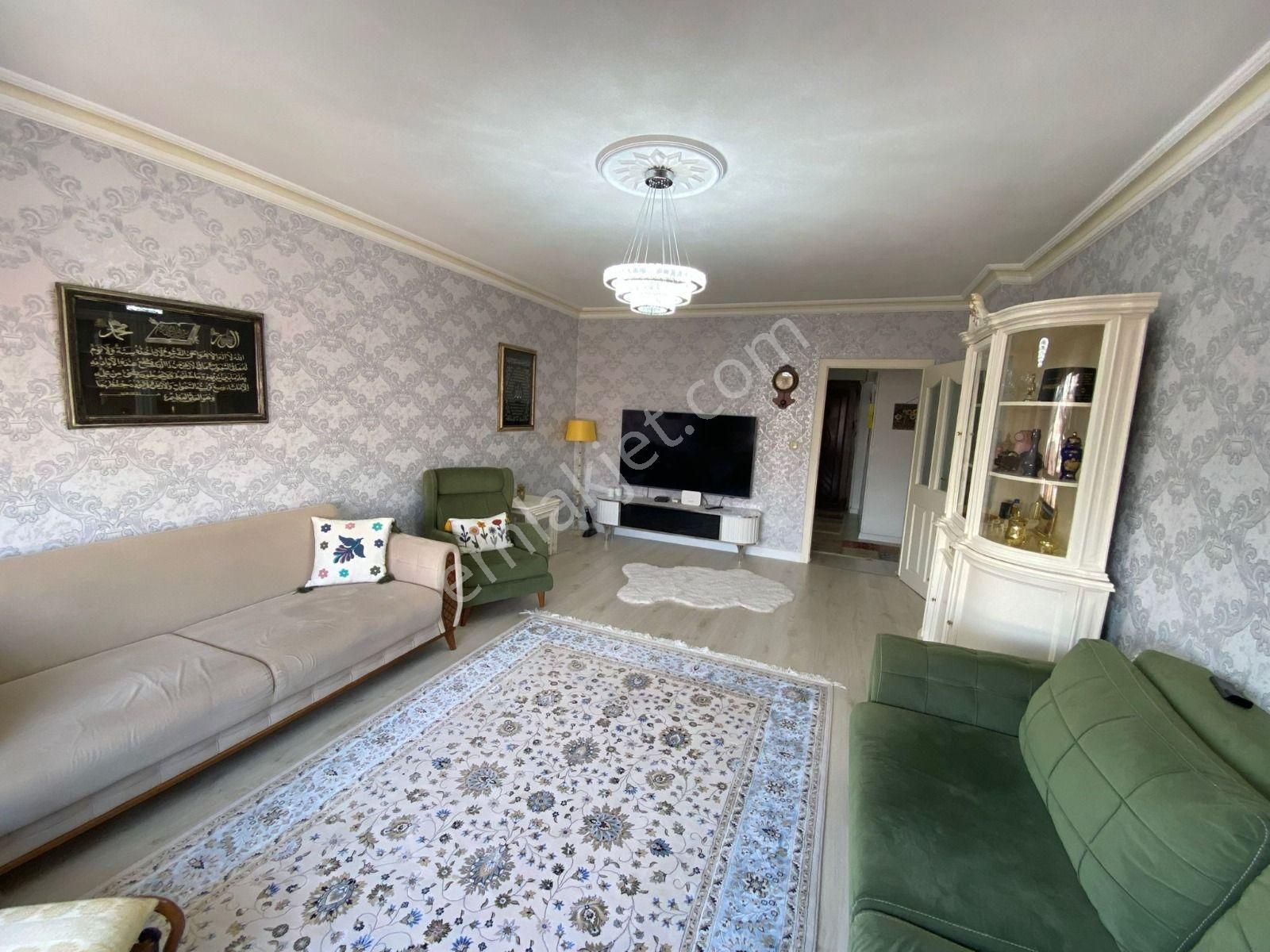 Bağlarbaşı Mah Ana Cadde Yakını 4+2 Teras Balkonlu Daire! - Görsel 11