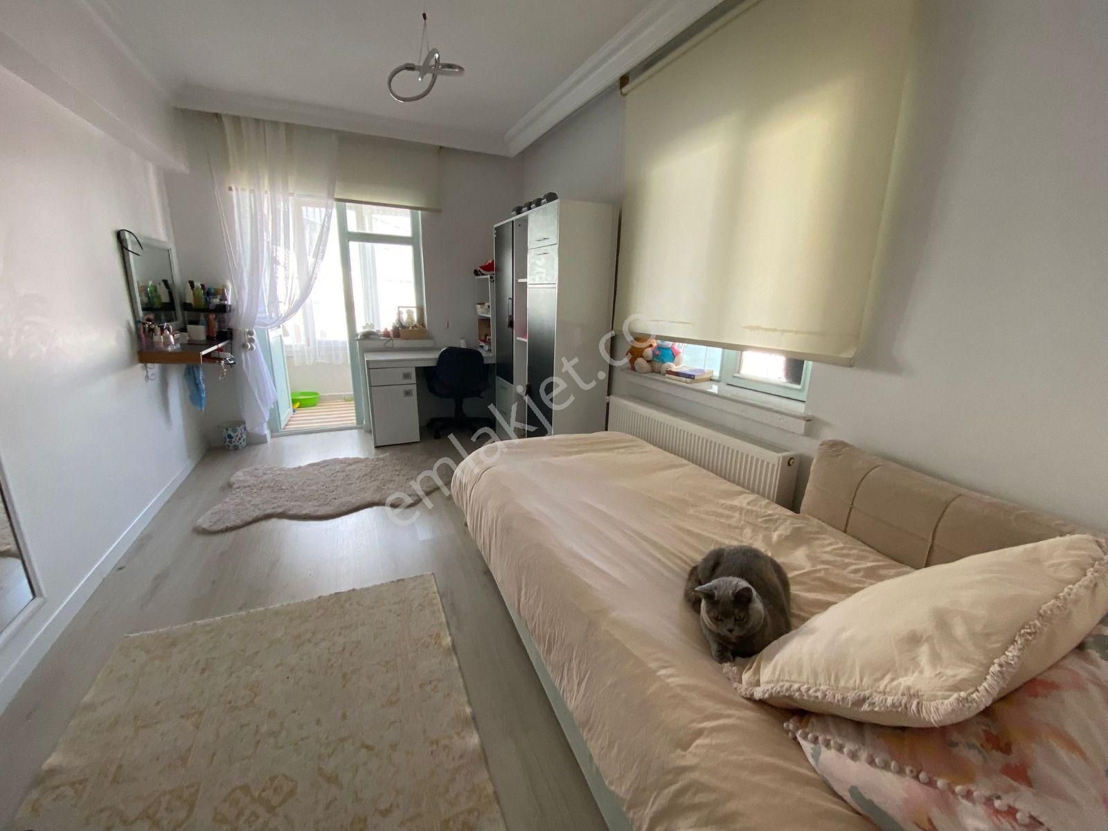 Bağlarbaşı Mah Ana Cadde Yakını 4+2 Teras Balkonlu Daire! - Görsel 16