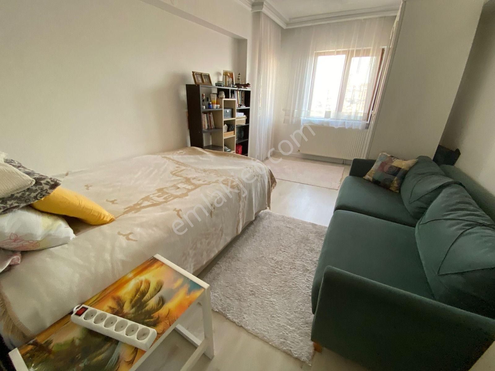 Bağlarbaşı Mah Ana Cadde Yakını 4+2 Teras Balkonlu Daire! - Görsel 14