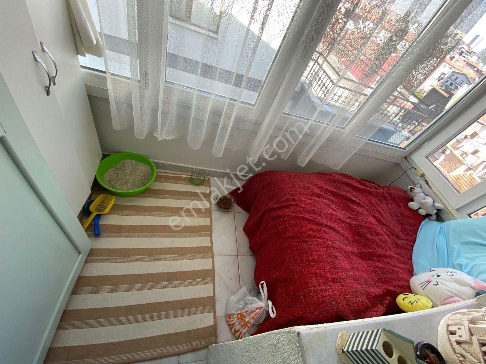 Bağlarbaşı Mah Ana Cadde Yakını 4+2 Teras Balkonlu Daire! - Görsel 24