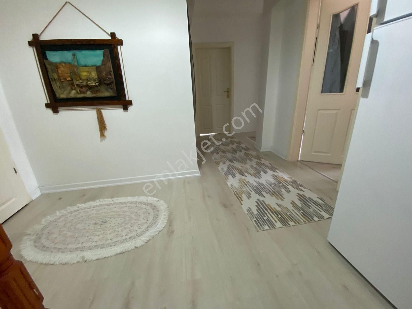 Bağlarbaşı Mah Ana Cadde Yakını 4+2 Teras Balkonlu Daire! - Görsel 21