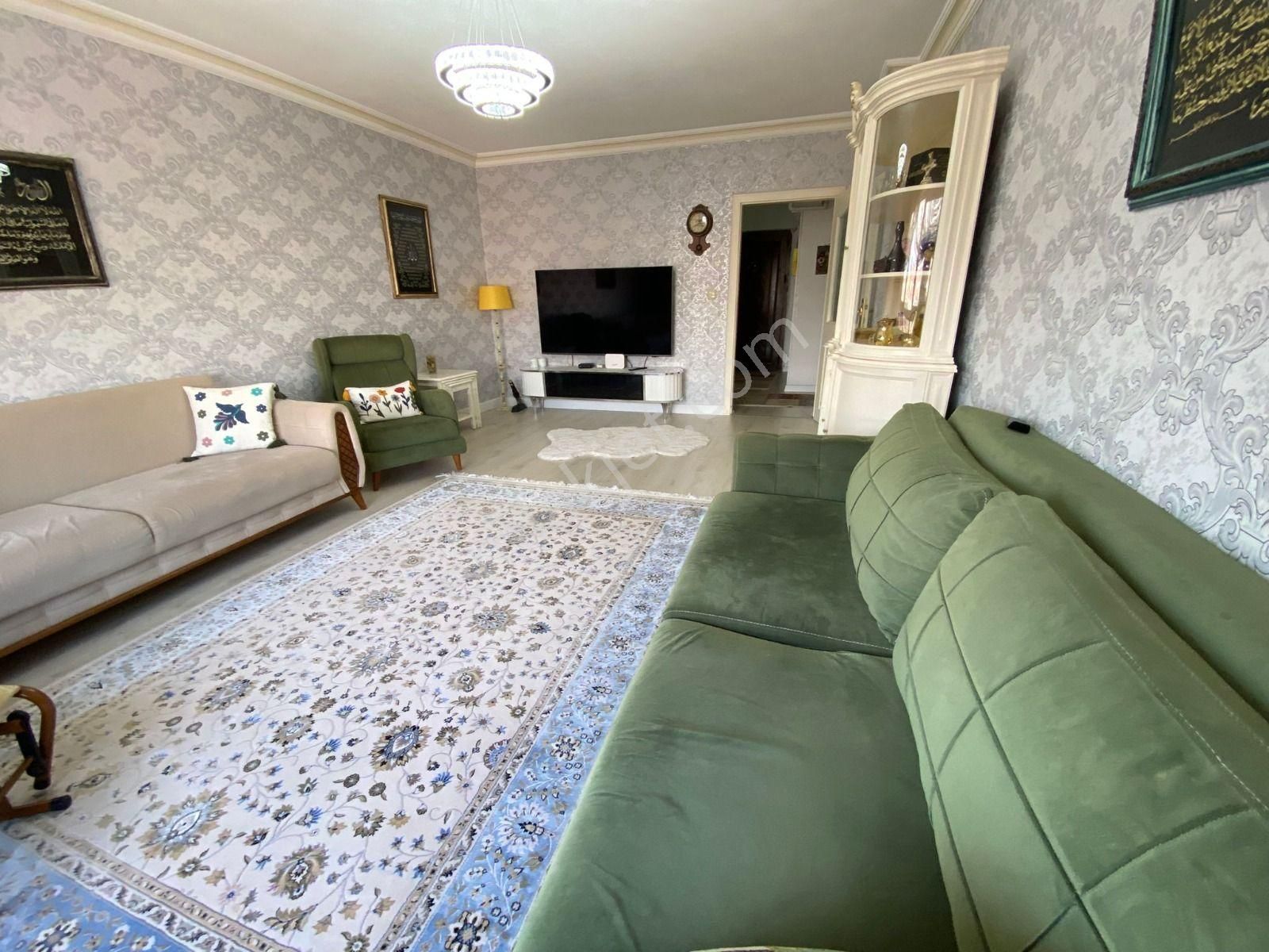 Bağlarbaşı Mah Ana Cadde Yakını 4+2 Teras Balkonlu Daire! - Görsel 12