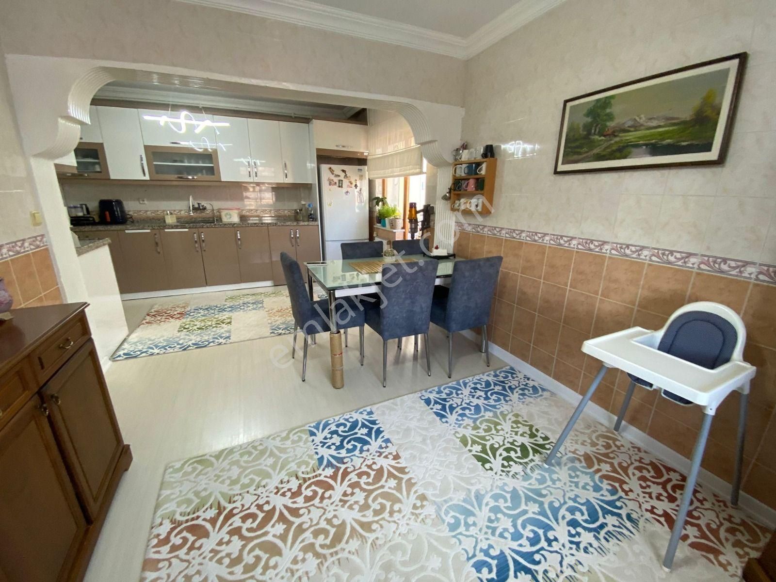 Bağlarbaşı Mah Ana Cadde Yakını 4+2 Teras Balkonlu Daire! - Görsel 5