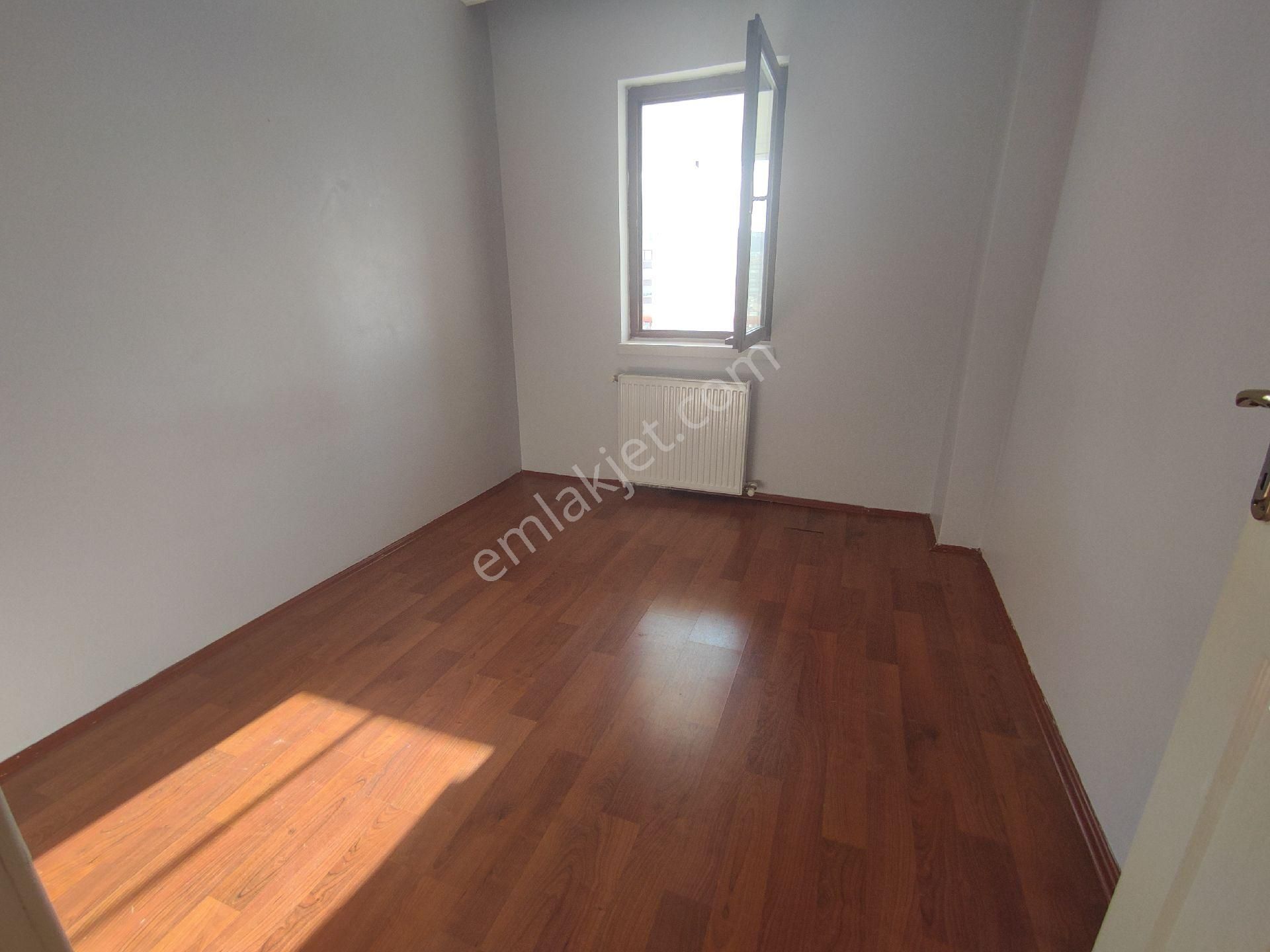 Karapürçekte 3+1 Kiralık Site İçerisinde Ön Cephe Salı Pazarı Yakını Daire - Görsel 17
