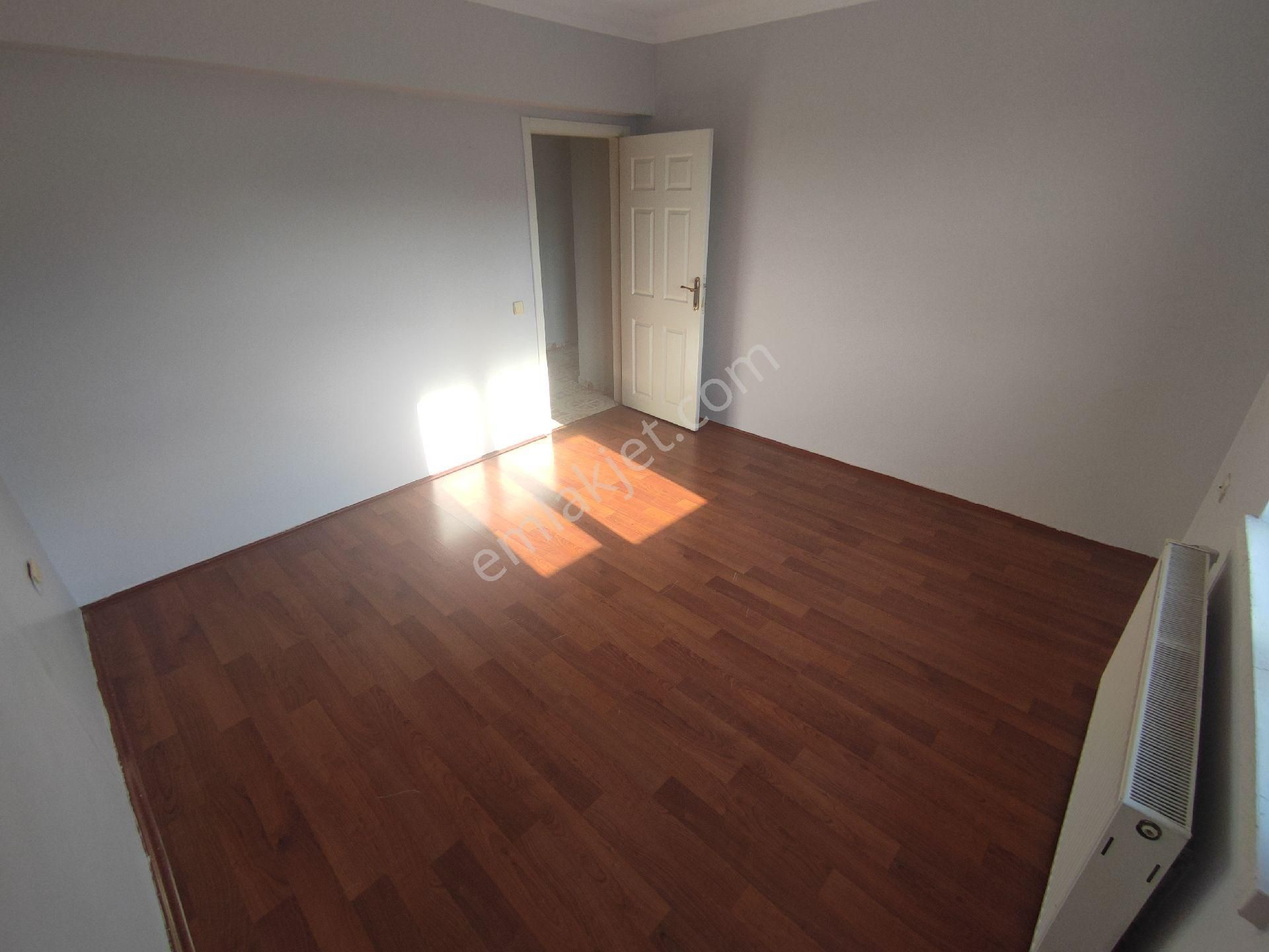 Karapürçekte 3+1 Kiralık Site İçerisinde Ön Cephe Salı Pazarı Yakını Daire - Görsel 16