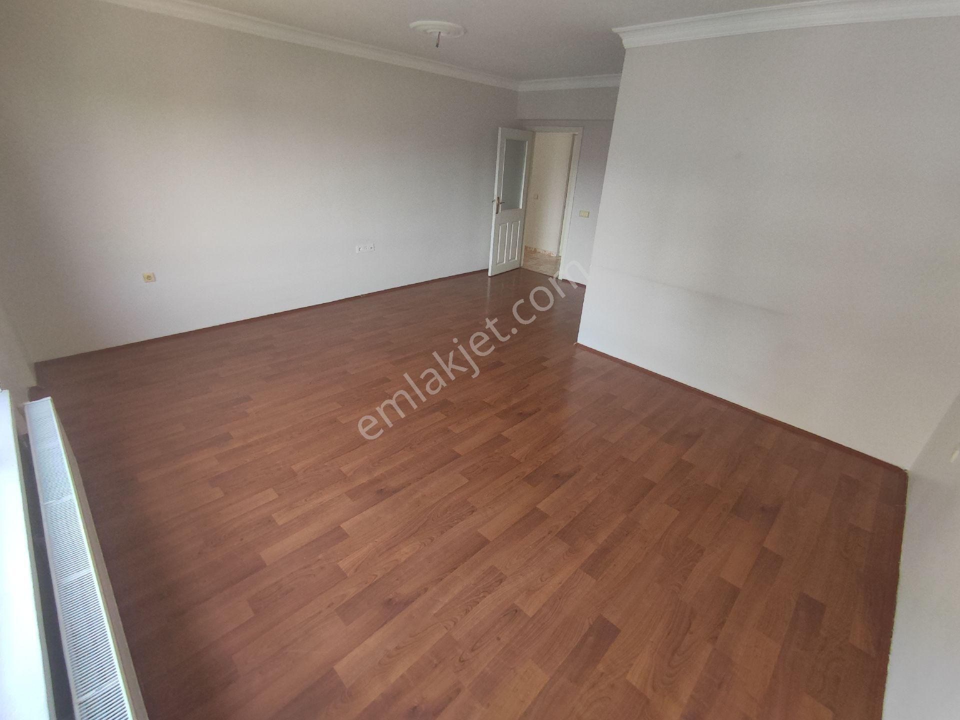 Karapürçekte 3+1 Kiralık Site İçerisinde Ön Cephe Salı Pazarı Yakını Daire - Görsel 11