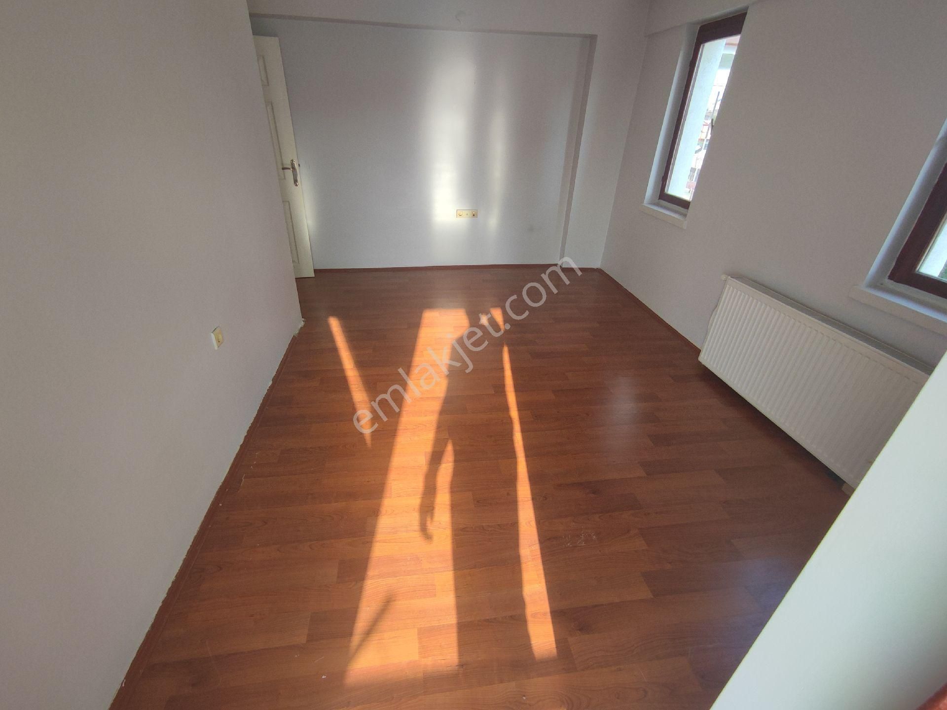 Karapürçekte 3+1 Kiralık Site İçerisinde Ön Cephe Salı Pazarı Yakını Daire - Görsel 22