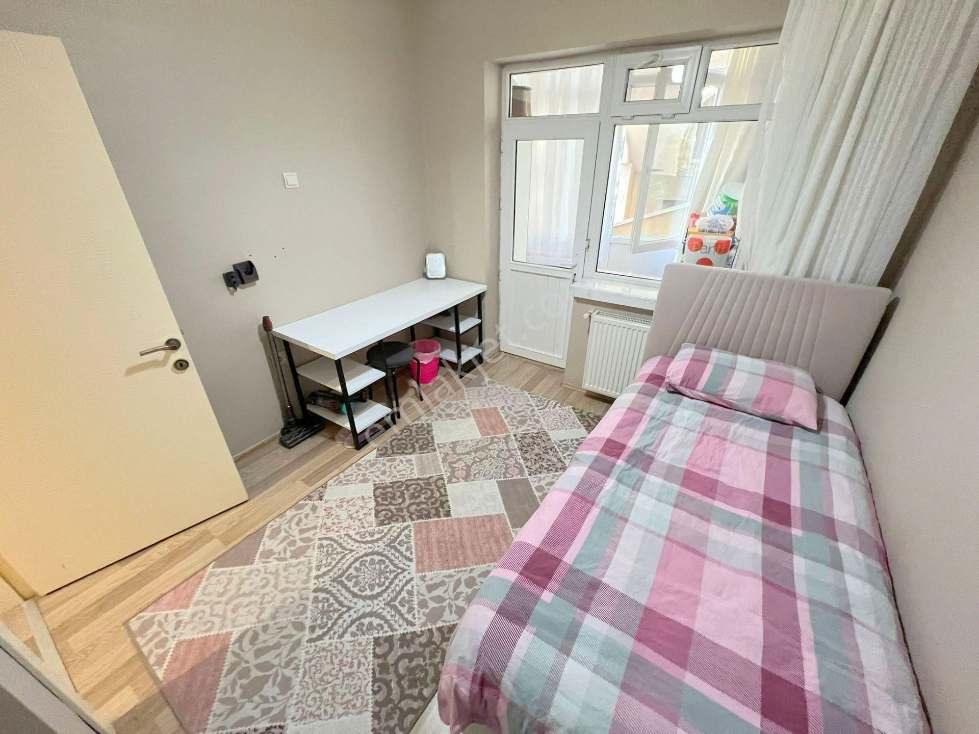 Şafak'tan Tepebaşı Göbek Yakını 3+1 Orta Katta Ful Yapılı Acil! - Görsel 4