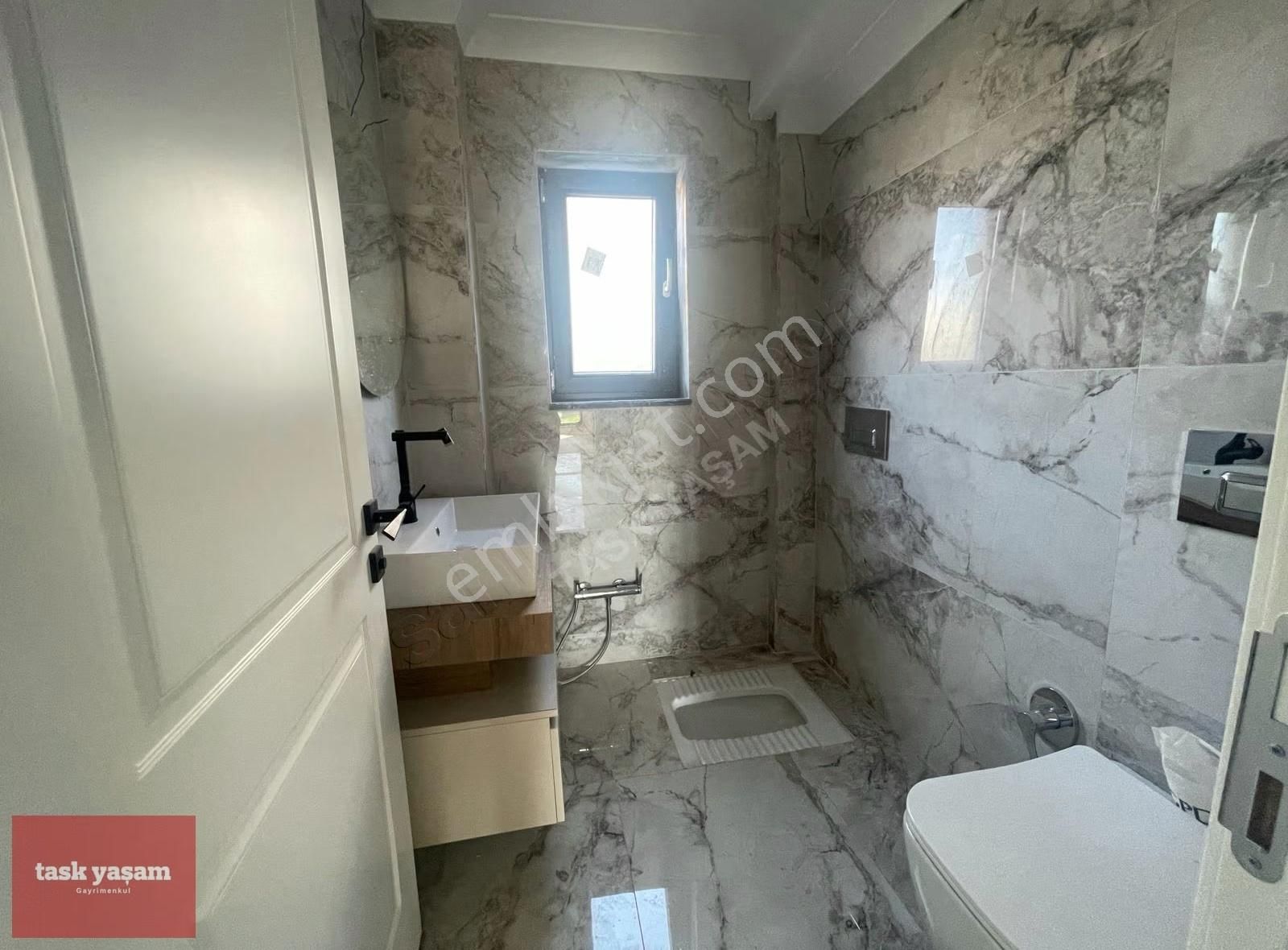 Tuzla Tepeören'de Doğa İle İç İçe Modern Lüks 8+2 Kiralık Villa - Görsel 30