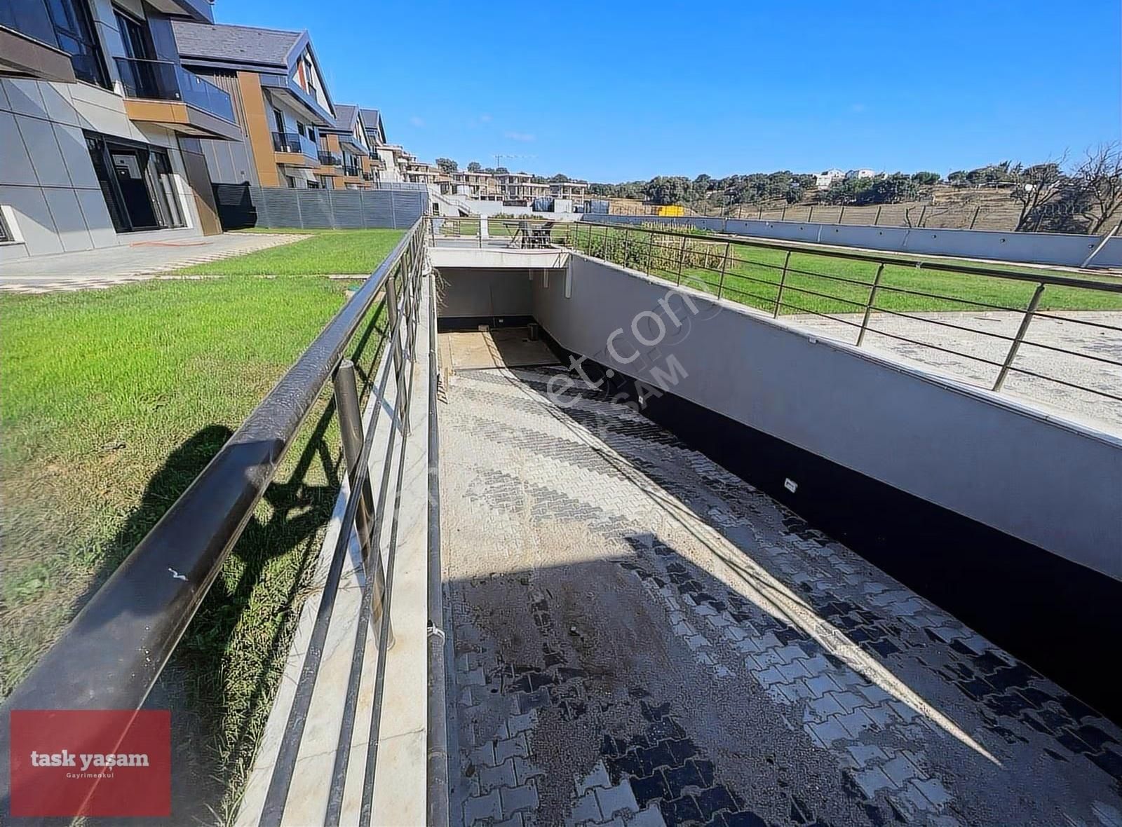 Tuzla Tepeören'de Doğa İle İç İçe Modern Lüks 8+2 Kiralık Villa - Görsel 17