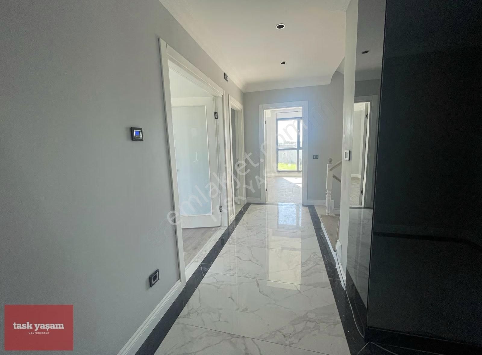 Tuzla Tepeören'de Doğa İle İç İçe Modern Lüks 8+2 Satılık Villa - Görsel 28