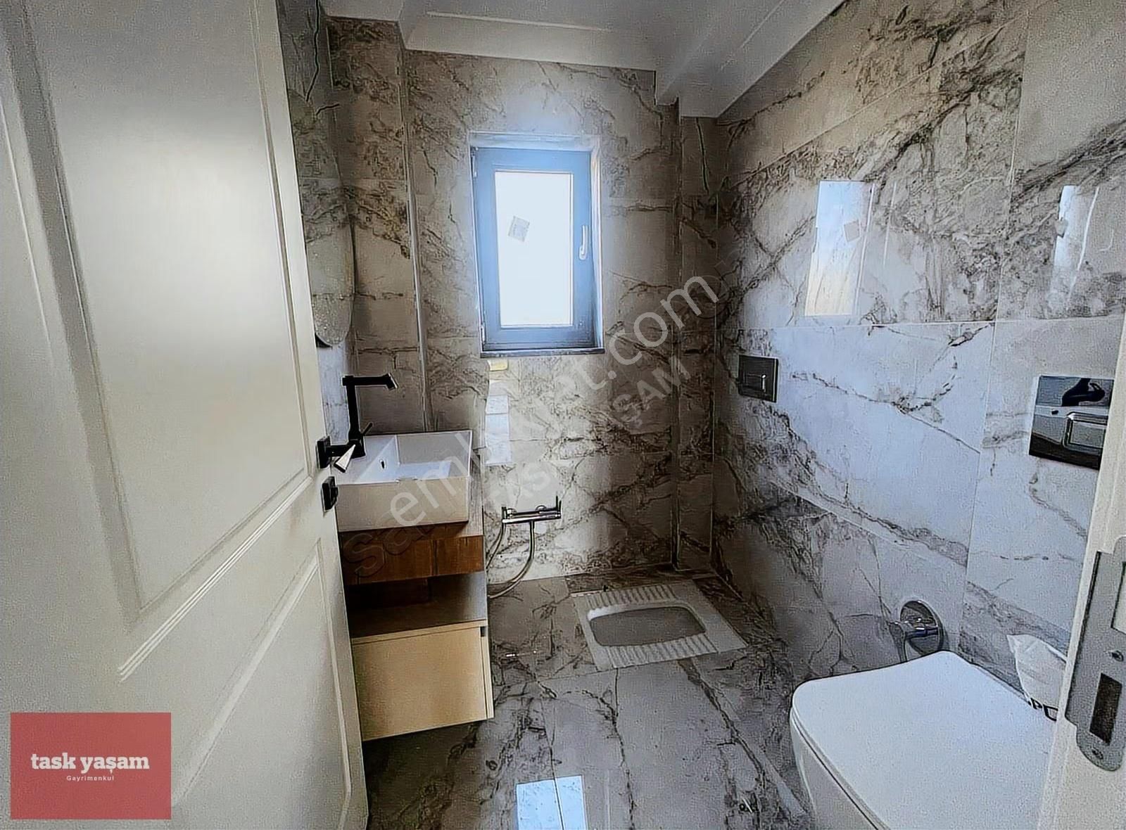 Tuzla Tepeören'de Doğa İle İç İçe Modern Lüks 8+2 Satılık Villa - Görsel 19