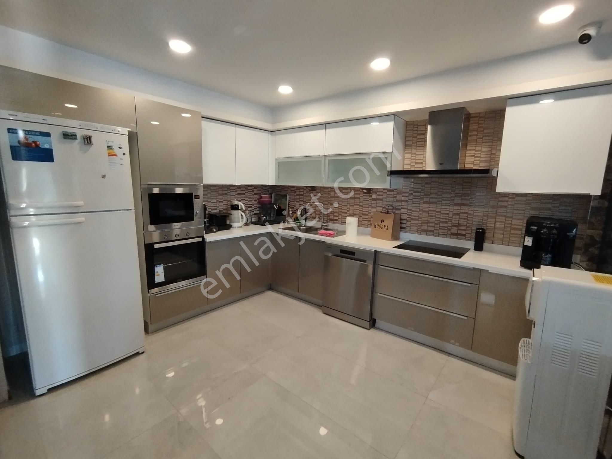 Yeni Valilik Civarı Bulvar Üzerinde Güvenlikli 2+1 155m2 Güney Doğu Batı Cephe Lüks Daire - Görsel 31