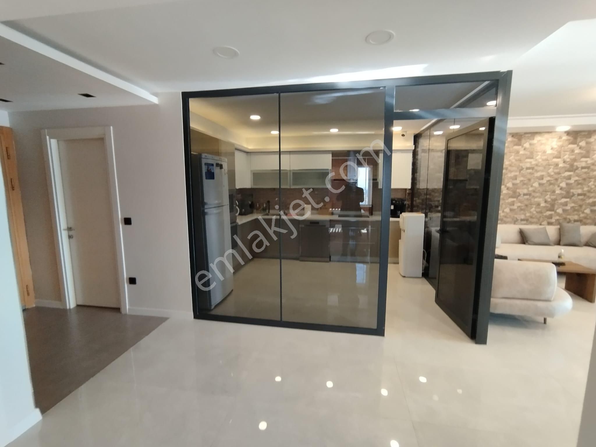 Yeni Valilik Civarı Bulvar Üzerinde Güvenlikli 2+1 155m2 Güney Doğu Batı Cephe Lüks Daire