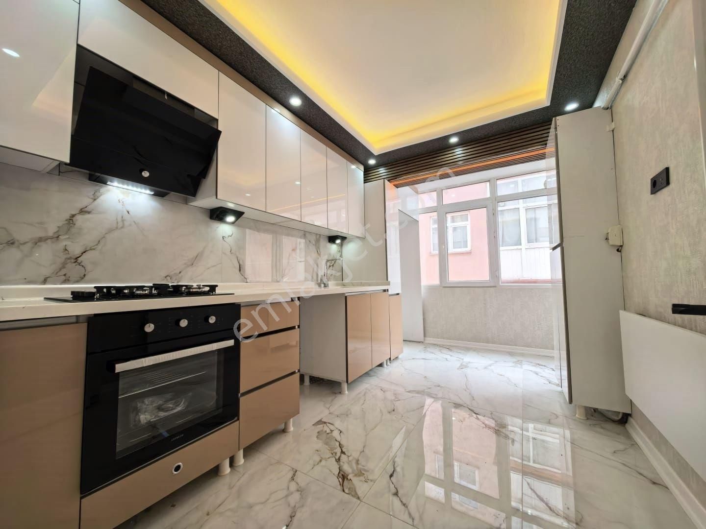 Ayvalı Merkez Süleymaniye Cd. Paraleli Arakatta Lux Yapılı 3+1 - Görsel 8