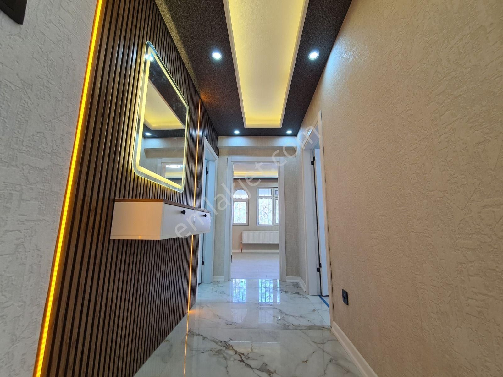 Ayvalı Merkez Süleymaniye Cd. Paraleli Arakatta Lux Yapılı 3+1 - Görsel 18