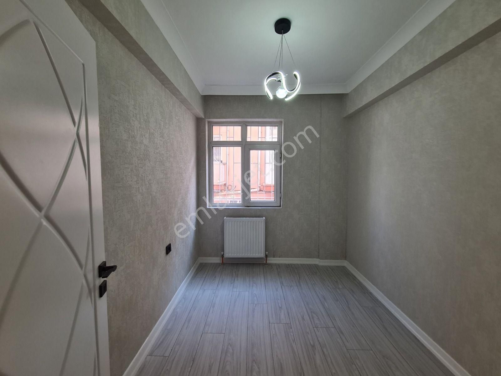 Ayvalı Merkez Süleymaniye Cd. Paraleli Arakatta Lux Yapılı 3+1 - Görsel 14