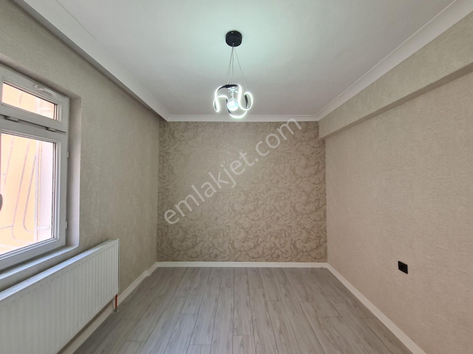 Ayvalı Merkez Süleymaniye Cd. Paraleli Arakatta Lux Yapılı 3+1 - Görsel 24