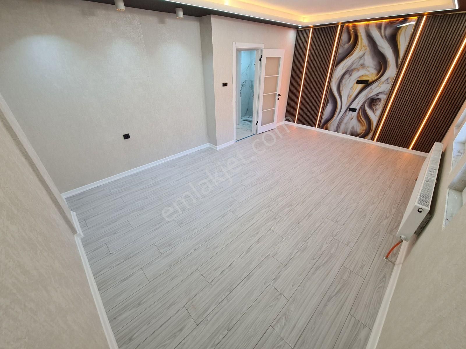 Ayvalı Merkez Süleymaniye Cd. Paraleli Arakatta Lux Yapılı 3+1 - Görsel 3