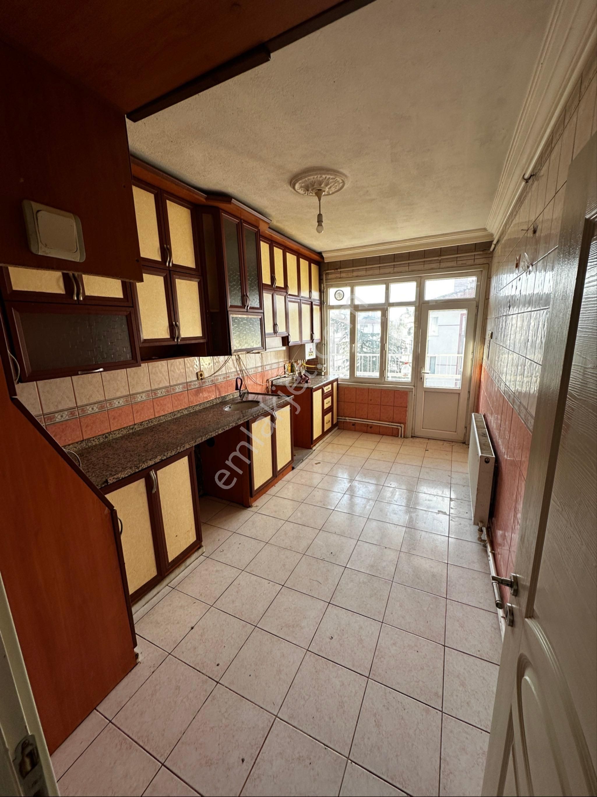 Güneren Gayrimenkul'den Aydınlıkevler Mh'de 3+1 Kiralık Daire!!! - Görsel 11