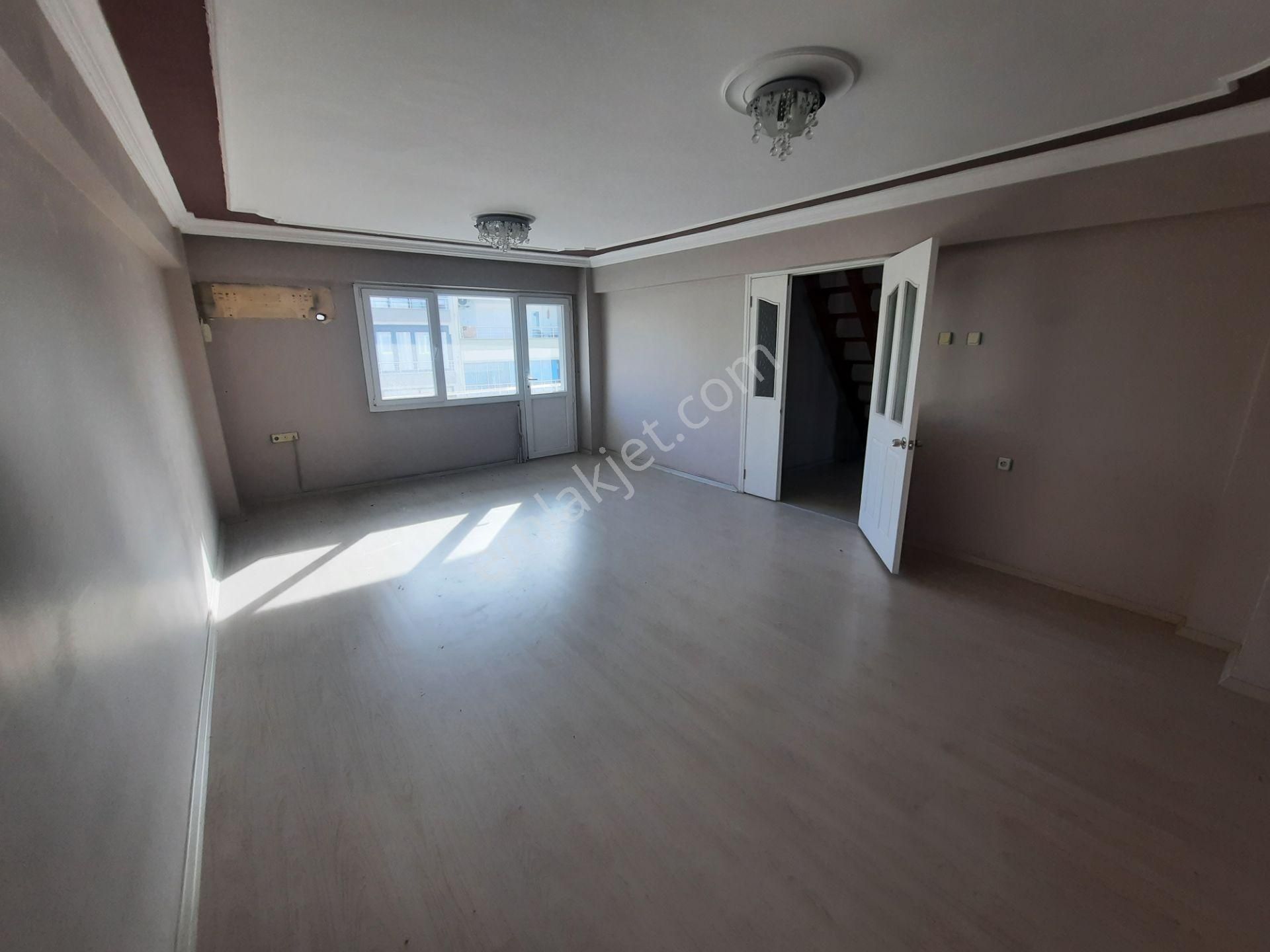 Polat Caddesi Üstünde, Teraslı, Dubleks, Deniz Manzaralı 4+1 - Görsel 4