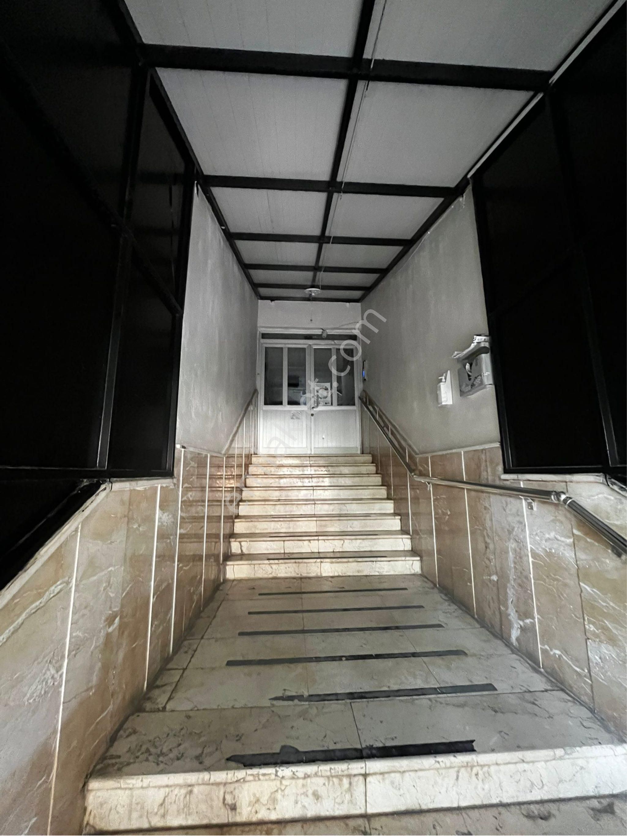 Güneren Gayrimenkul'den Bosna Hersek Mh'de 2+1 Kiralık Daire!!!! - Görsel 5