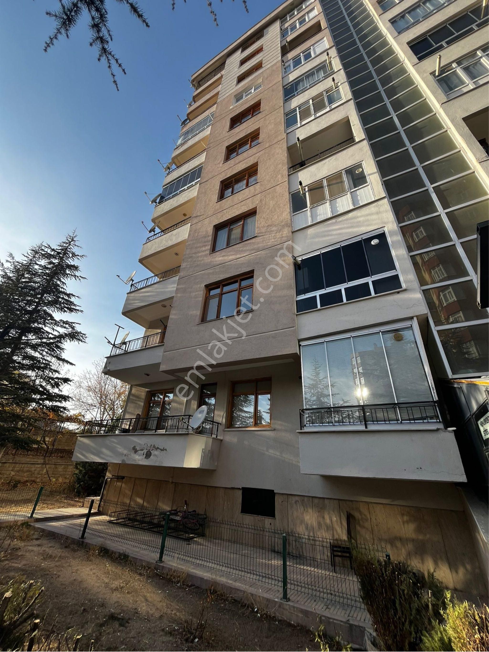 Güneren Gayrimenkul'den Bosna Hersek Mh'de 2+1 Kiralık Daire!!!!