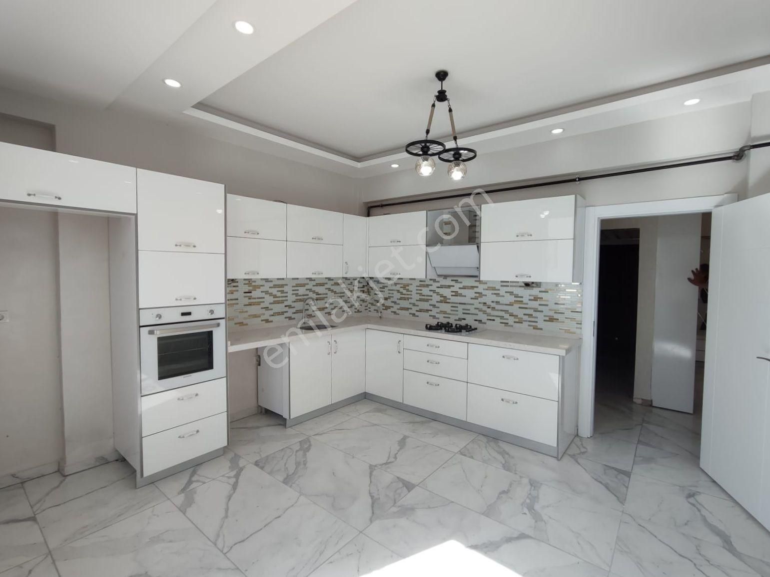 Ulaş Emlaktan Atakentte Cadde Üzeri 3+1 Lüks Daire - Görsel 21