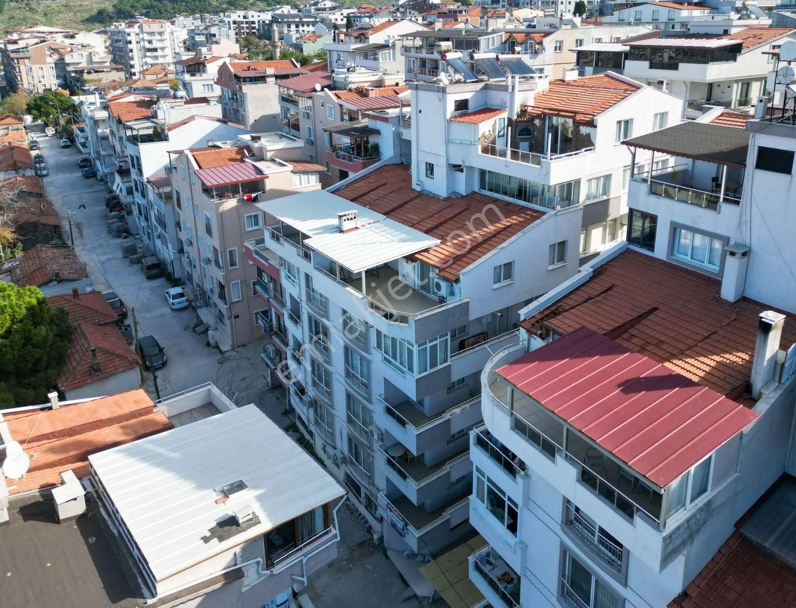 Dikili'de Satılık Kapalı Otoparklı 2+1 Daire. - Görsel 2