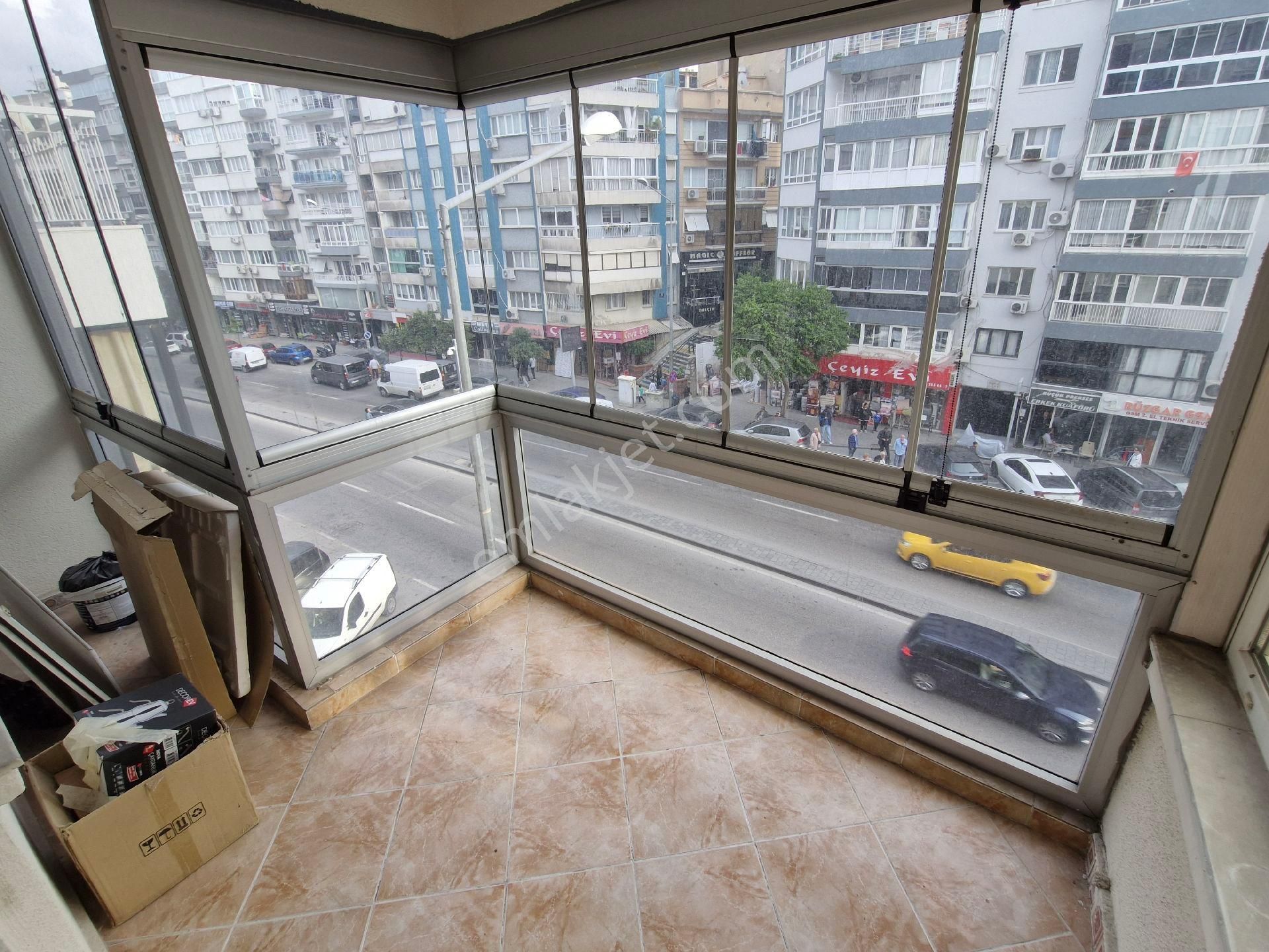 İnönü Caddesi Üzerinde Deniz Manzaralı Bakımlı Arakat - Görsel 10