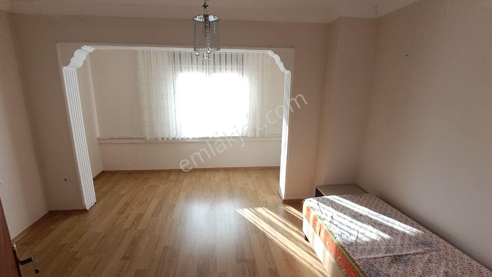 Kup10'dan Gürede Tam Müstakil Kiralık Villa - Görsel 24