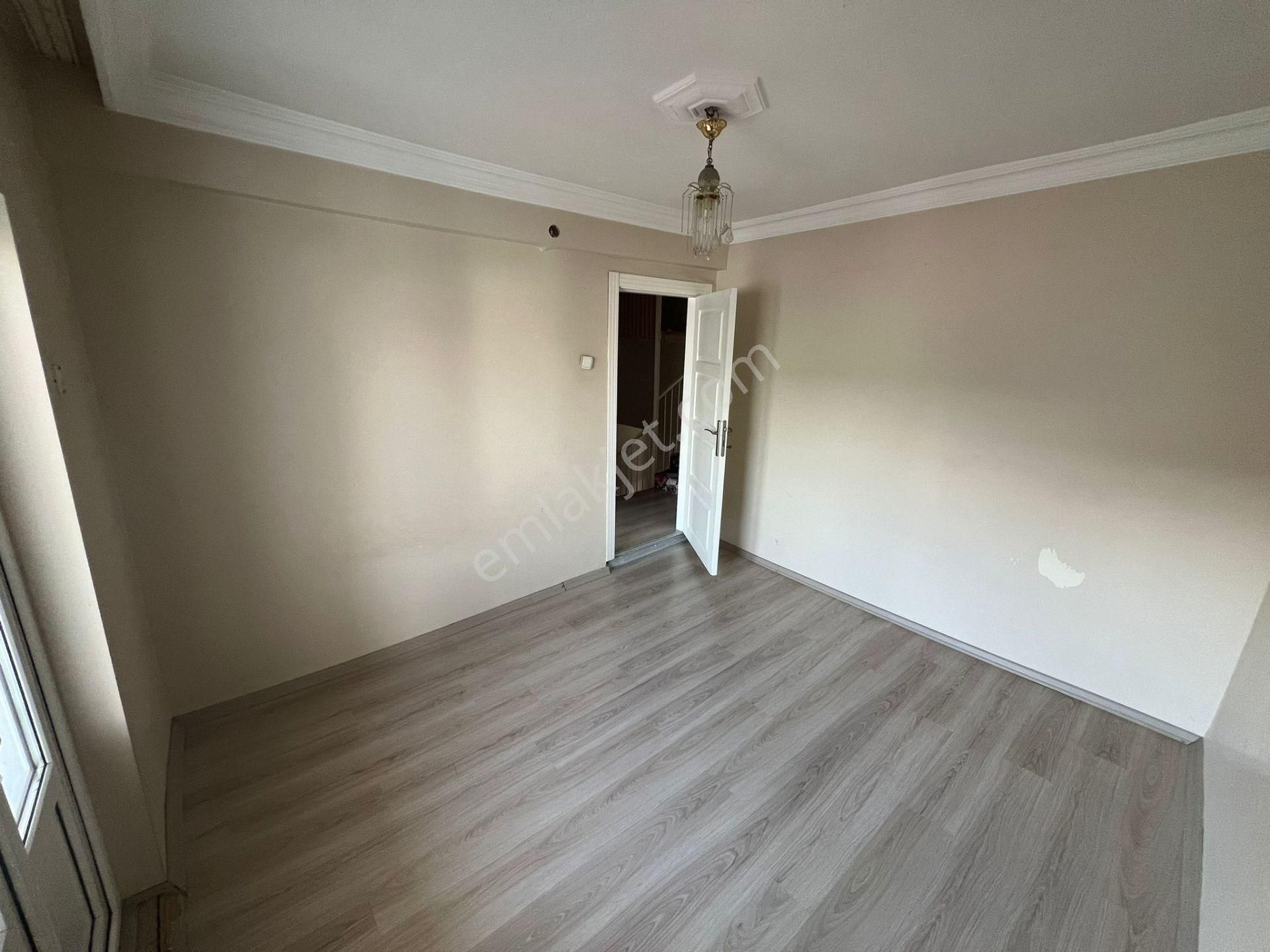 Atanora Vadi'den Hülyakent Sitesinde Bitişik Nizam Kelepir 3+1 Dubleks Villa - Görsel 19