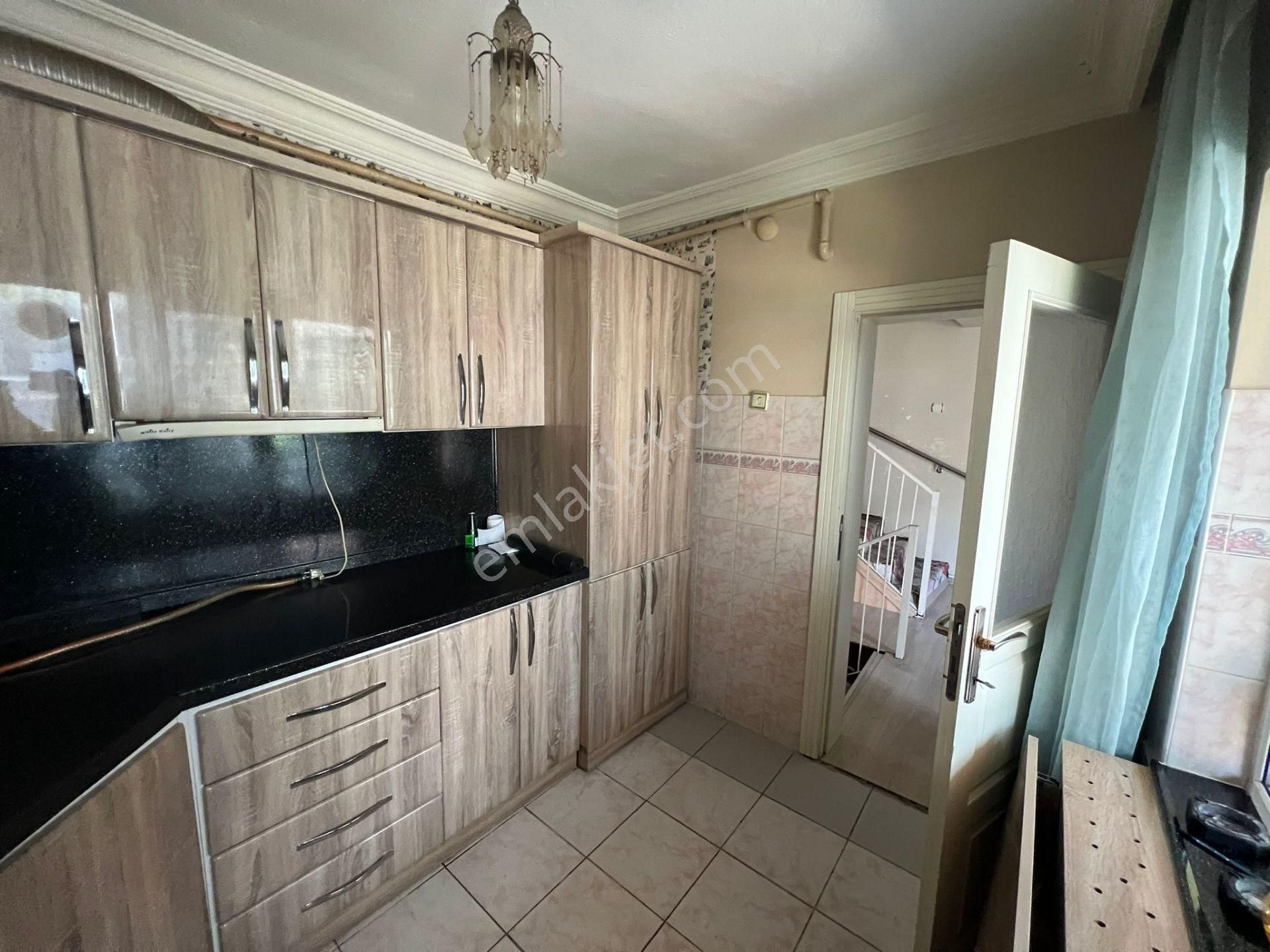 Atanora Vadi'den Hülyakent Sitesinde Bitişik Nizam Kelepir 3+1 Dubleks Villa - Görsel 12