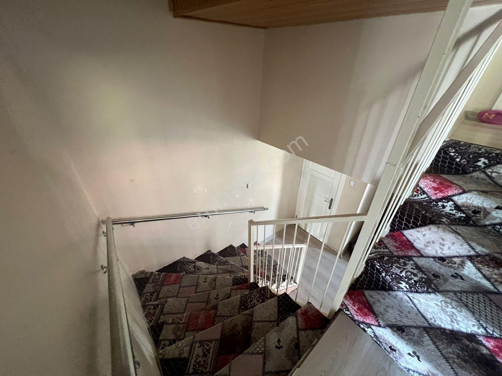 Atanora Vadi'den Hülyakent Sitesinde Bitişik Nizam Kelepir 3+1 Dubleks Villa - Görsel 15