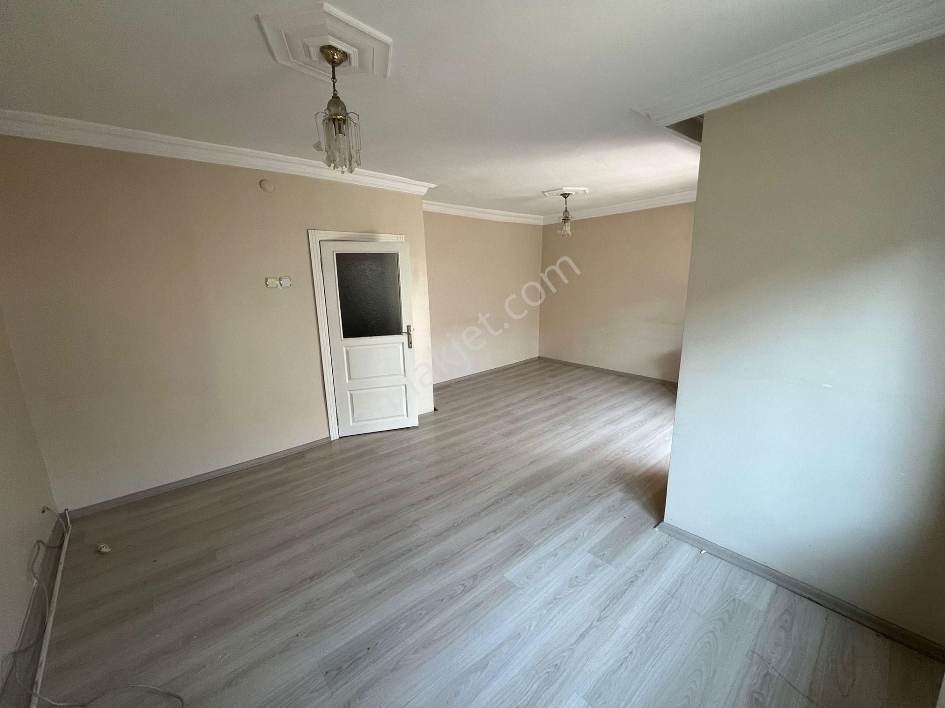 Atanora Vadi'den Hülyakent Sitesinde Bitişik Nizam Kelepir 3+1 Dubleks Villa - Görsel 9