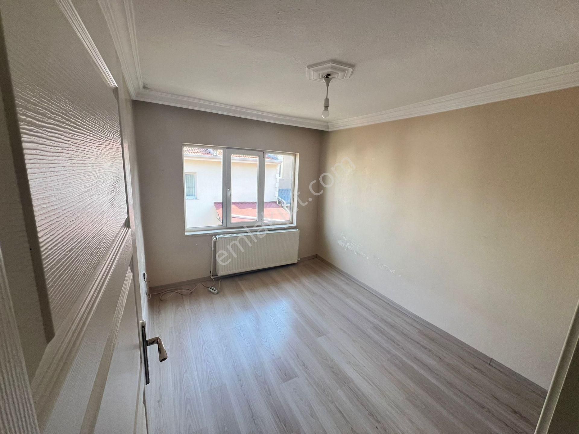 Atanora Vadi'den Hülyakent Sitesinde Bitişik Nizam Kelepir 3+1 Dubleks Villa - Görsel 18