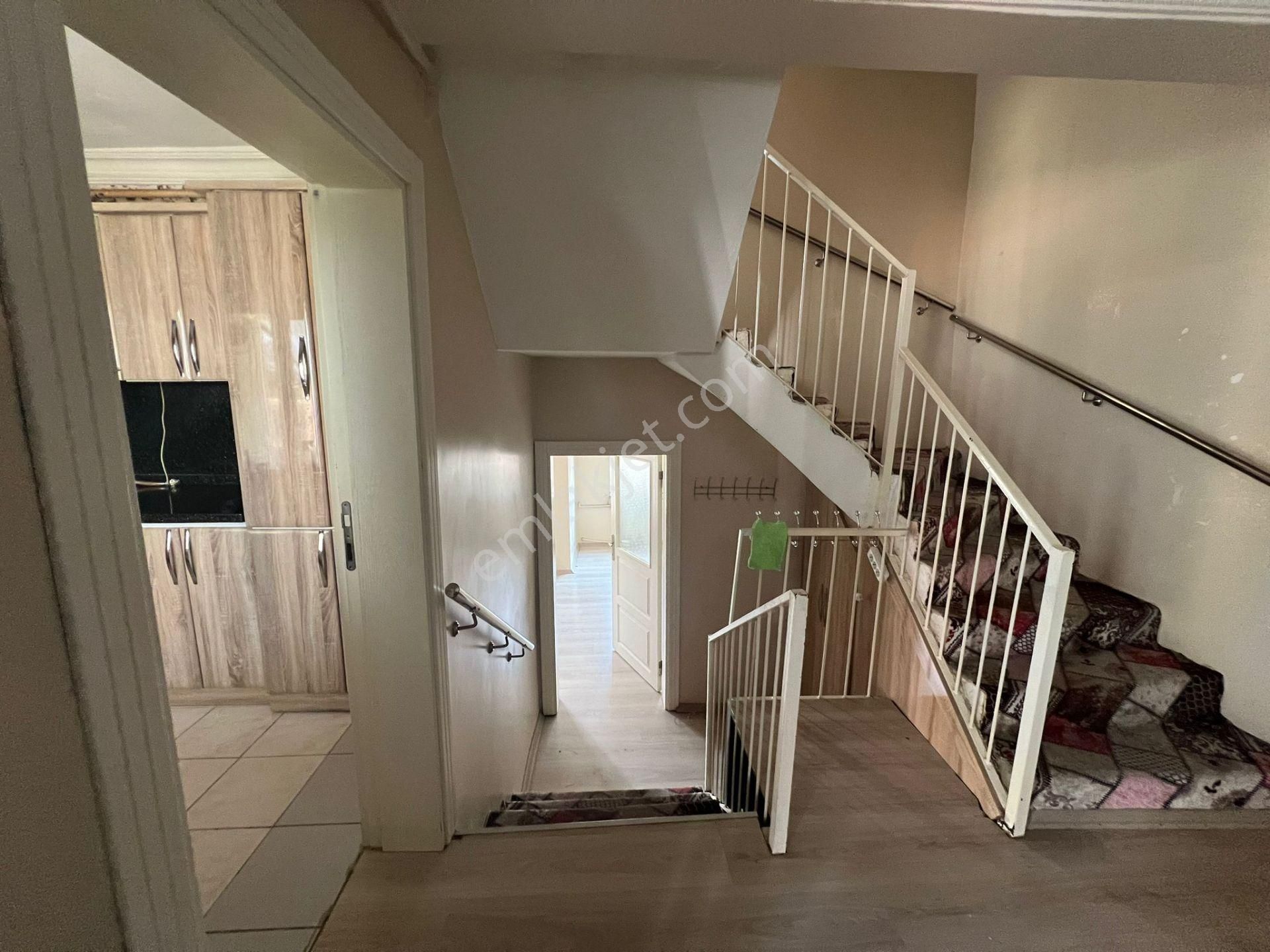 Atanora Vadi'den Hülyakent Sitesinde Bitişik Nizam Kelepir 3+1 Dubleks Villa - Görsel 4