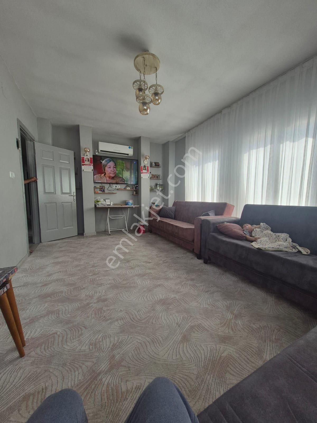 Yuregir Ulubatlida 2 Katli Mustakil 4 Yillik Satliktir - Görsel 8