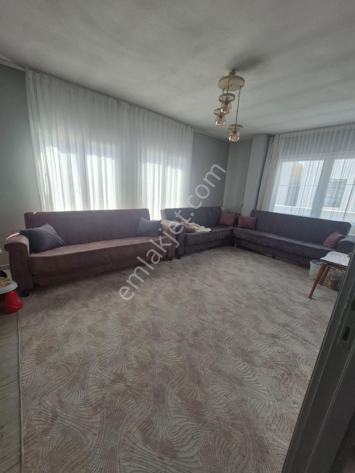 Yuregir Ulubatlida 2 Katli Mustakil 4 Yillik Satliktir - Görsel 5